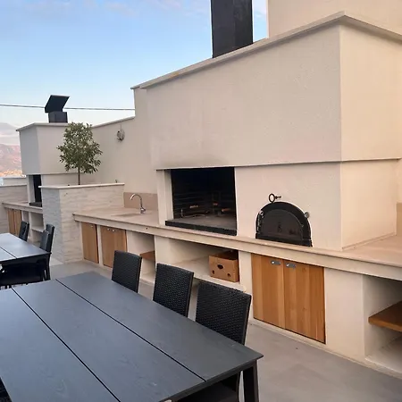 Marija Hotel *