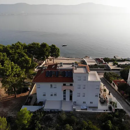 Marija Hotel *