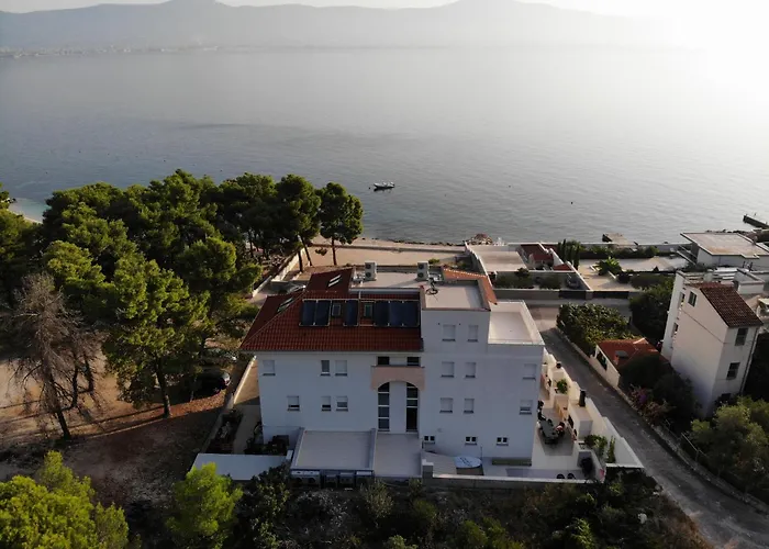 Marija Hotel *